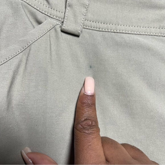 Duluth Trading Women's Dry on the Fly Capris Pants‎ 6 Tan Hiking Outdoor Nylon - Picture 4 of 12